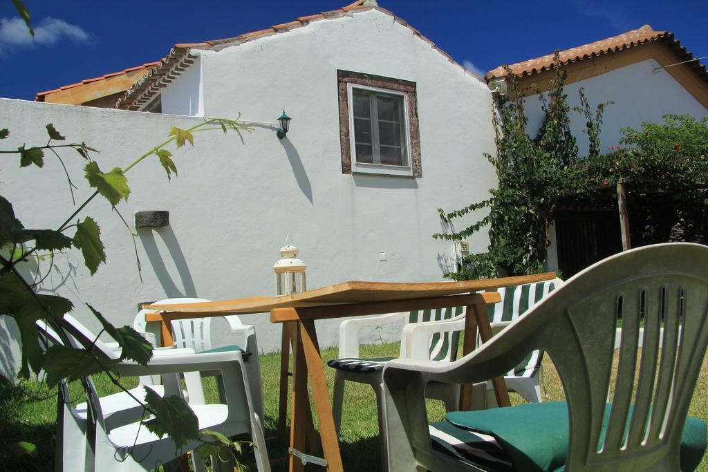 Santana Houses Rabo de Peixe Rom bilde
