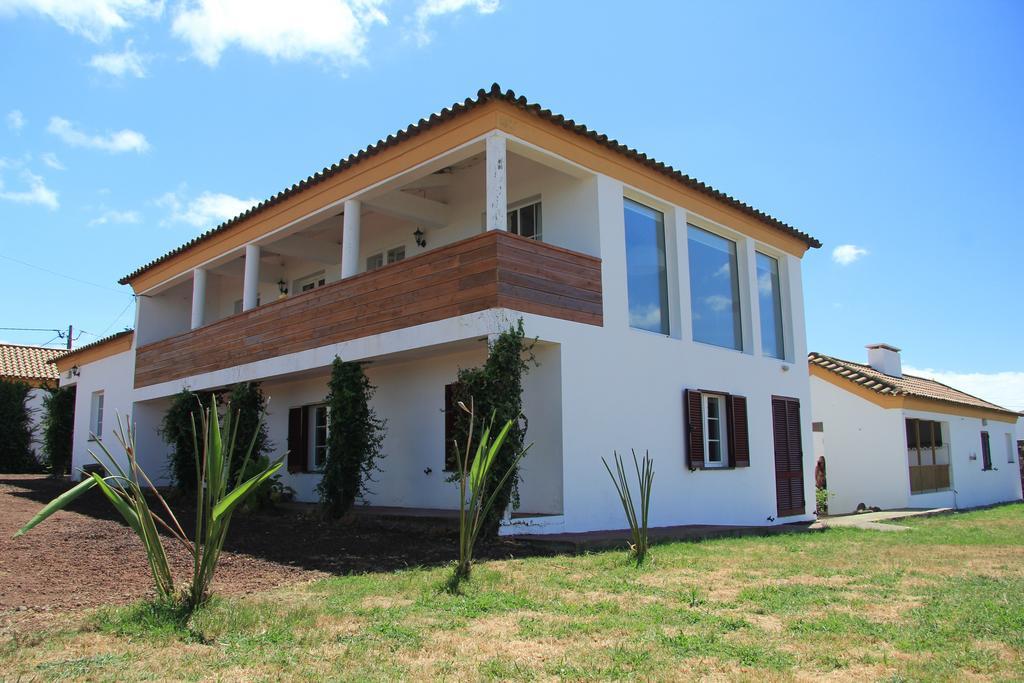 Santana Houses Rabo de Peixe Rom bilde
