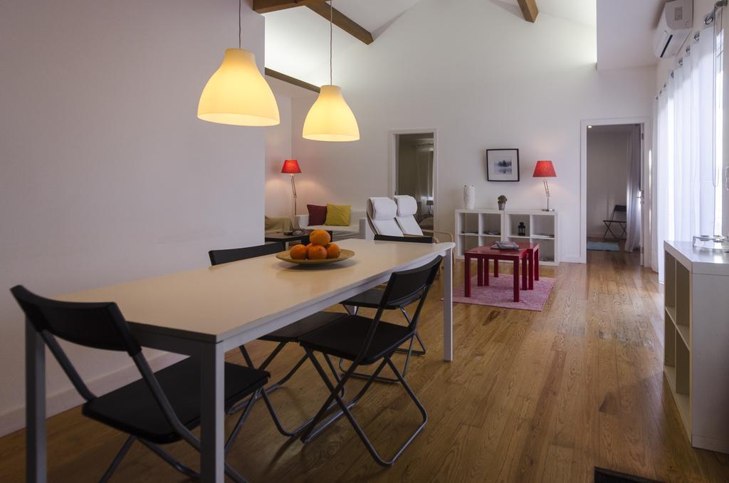 Santana Houses Rabo de Peixe Rom bilde