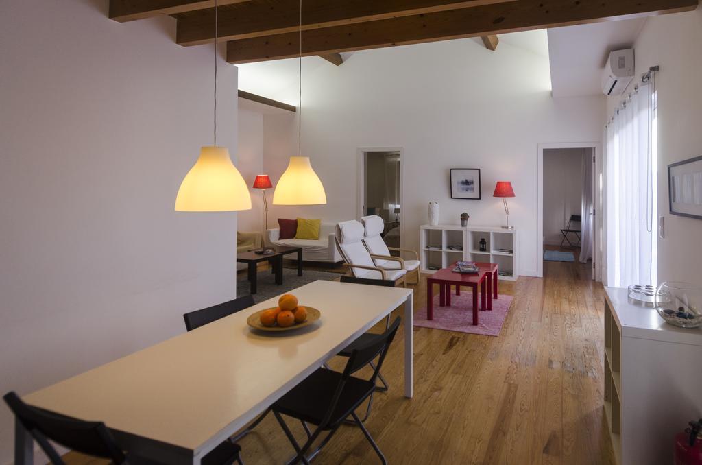 Santana Houses Rabo de Peixe Rom bilde